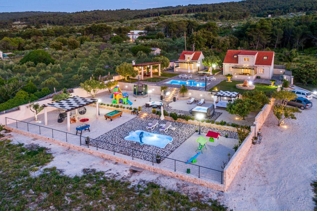 סופטאר Villa Mis מראה חיצוני תמונה
